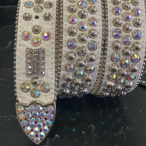 WHITE/PURPLE DIAMONDS